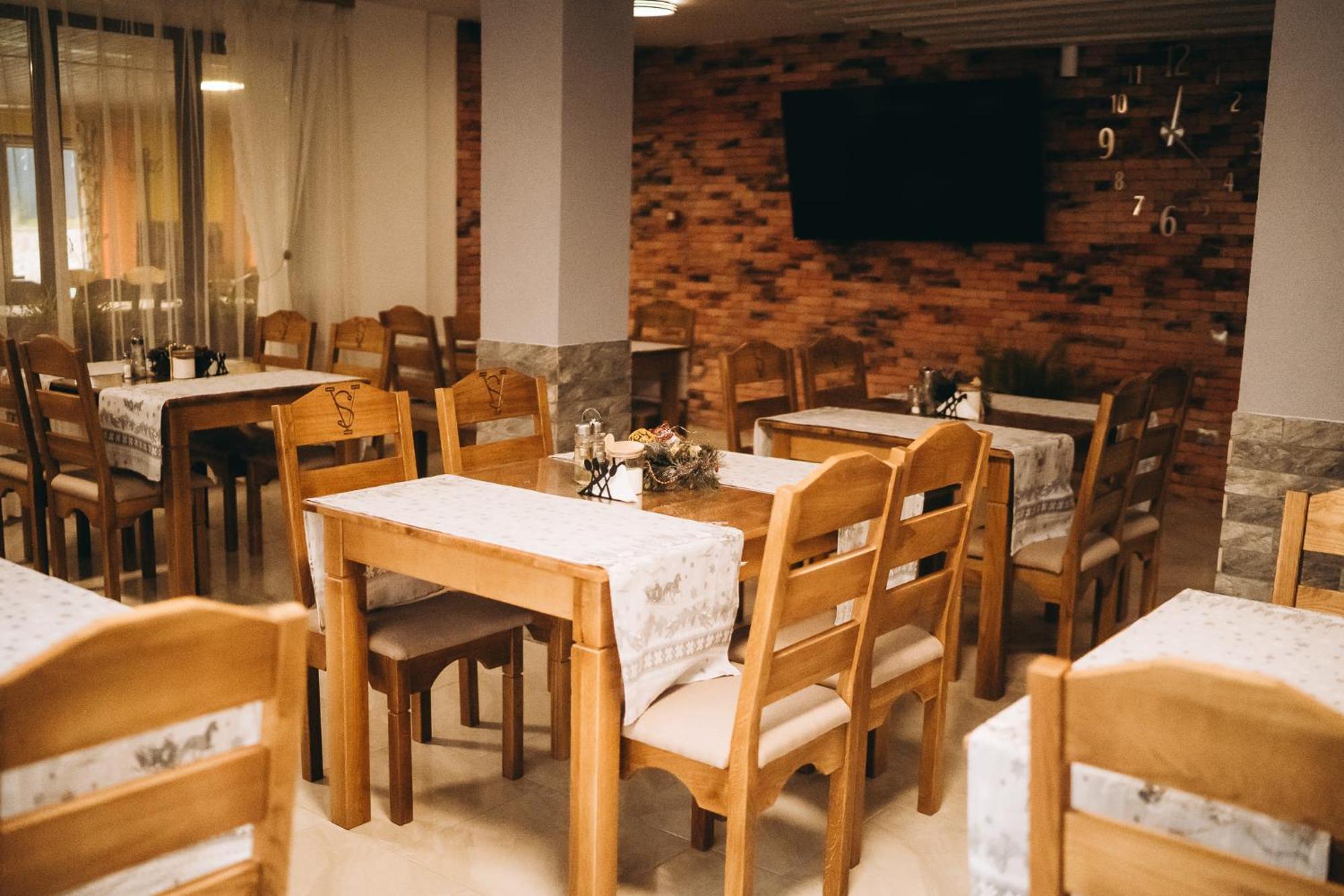 Sv Hotel&Camp Lazeshchyna Eksteriør billede