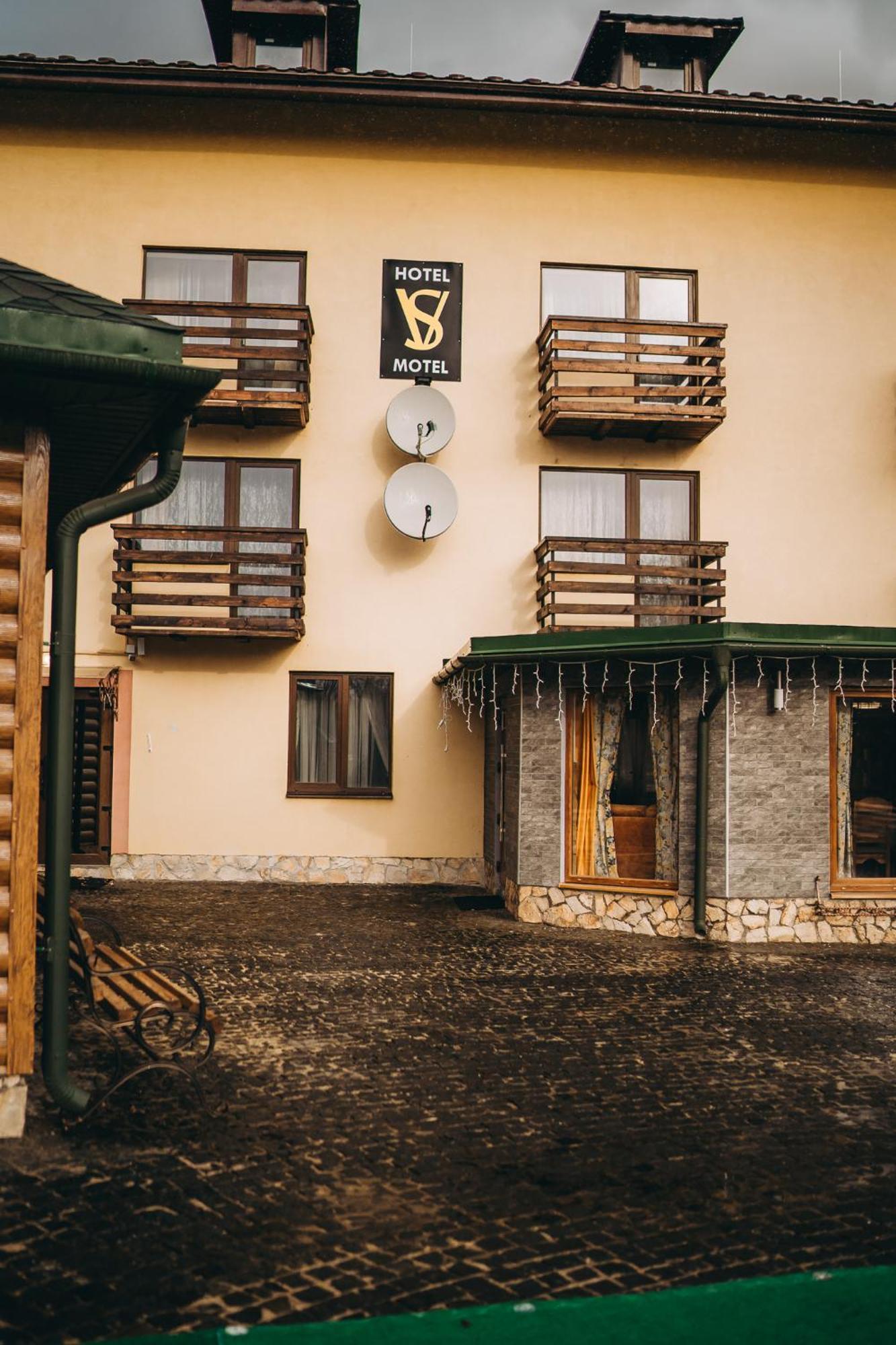 Sv Hotel&Camp Lazeshchyna Eksteriør billede