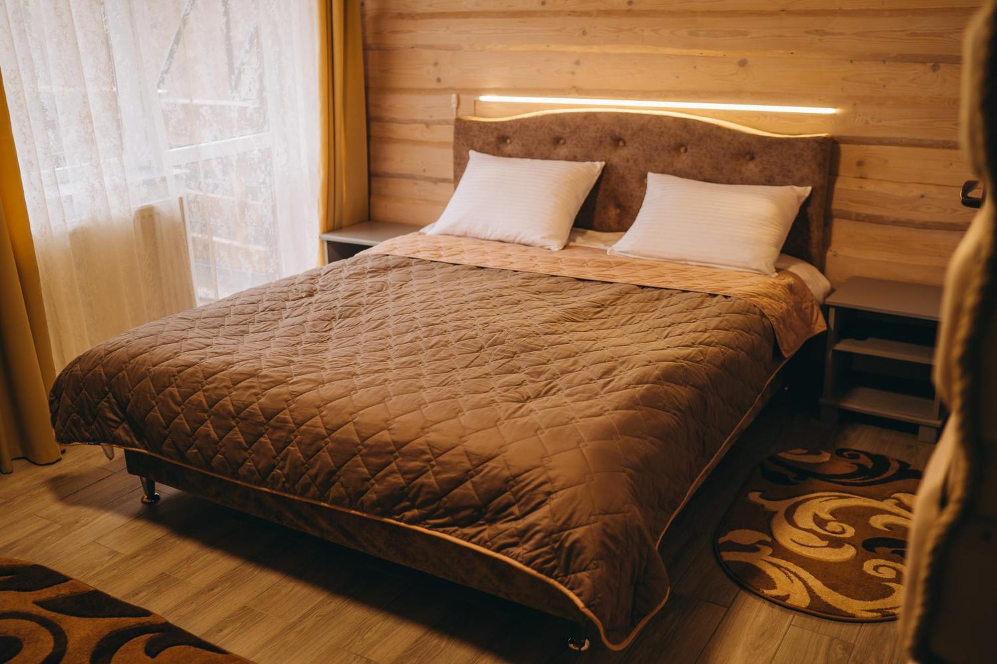 Sv Hotel&Camp Lazeshchyna Eksteriør billede
