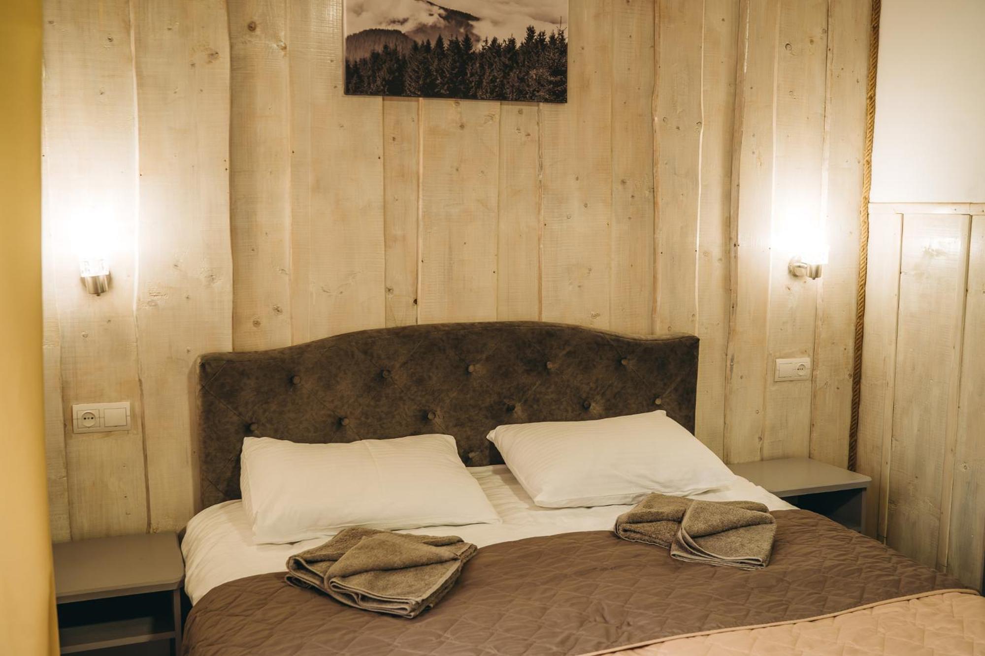 Sv Hotel&Camp Lazeshchyna Eksteriør billede