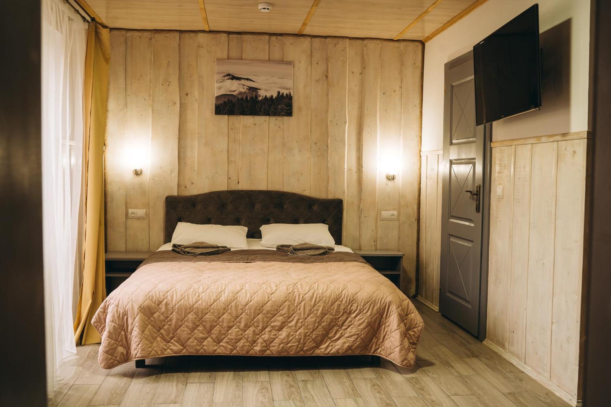 Sv Hotel&Camp Lazeshchyna Eksteriør billede