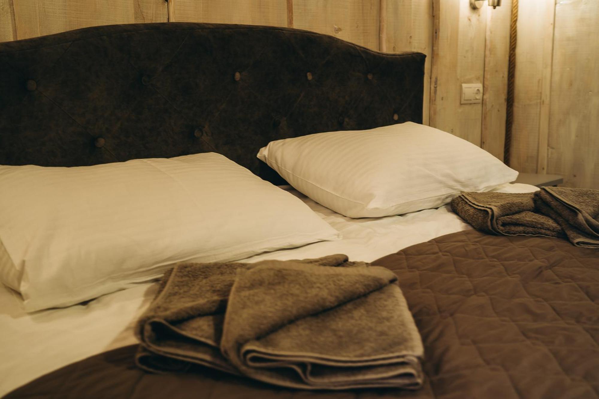 Sv Hotel&Camp Lazeshchyna Eksteriør billede